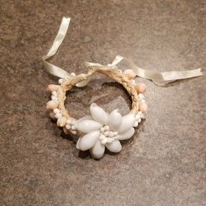 Shell bracelet or anklet